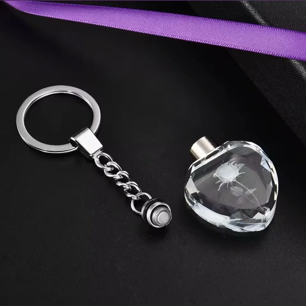 Rose Flower Crystal Heart LED Light Keychain - Red - Picture 6 of 7